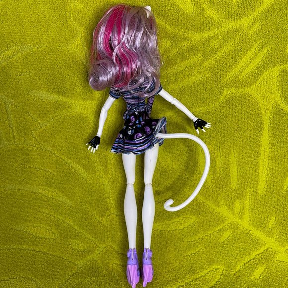 Monster High Doll Catrine DeMew - Scaris City of Frights Mattel 2012 - Picture 3 of 5